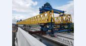 山西架桥机公司220吨架桥机60M钢箱梁架设