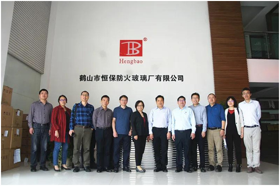 复合防火玻璃制造技术与产业示范线顺利通过专家组现场验收